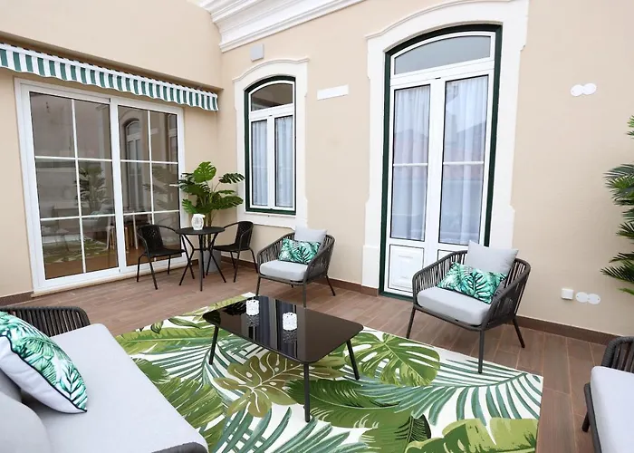 Glass Boutique - & 4* מריניה גראנדה