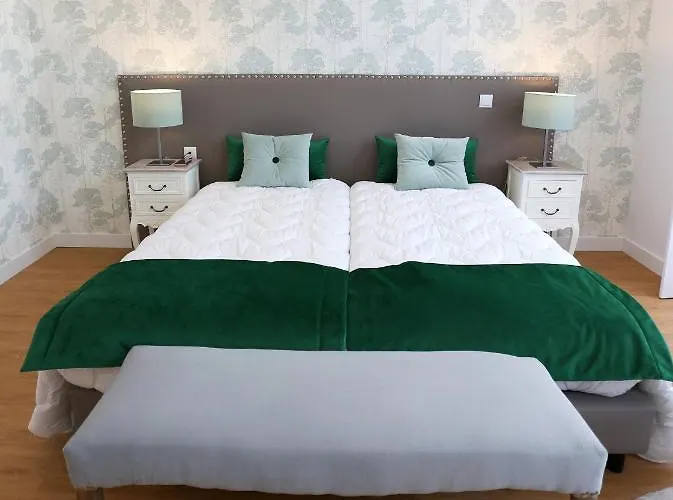 Glass Boutique - & מריניה גראנדה