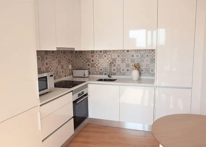 לינה וארוחת בוקר Glass Boutique - & מריניה גראנדה