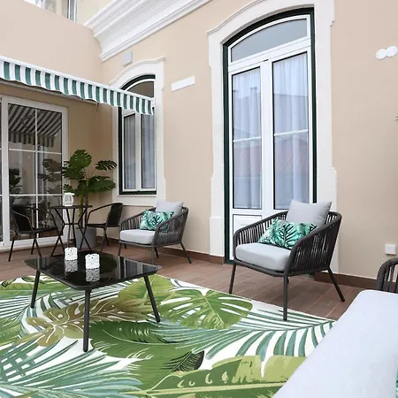 Alojamento de Acomodação e Pequeno-almoço Glass Boutique - & 4*