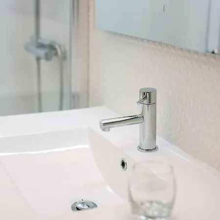 Glass Boutique - & Alojamento de Acomodação e Pequeno-almoço Marinha Grande