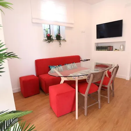 Alojamento de Acomodação e Pequeno-almoço Glass Boutique - & 4*