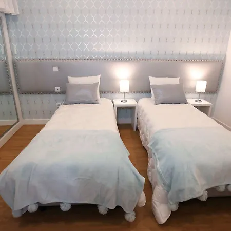 Alojamento de Acomodação e Pequeno-almoço Glass Boutique - & Marinha Grande