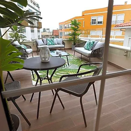 Glass Boutique - & Bed & Breakfast Marinha Grande